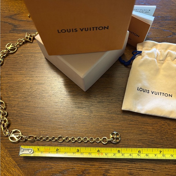 Beautiful LOUIS VUITTON Collier Crazy in lock M00371 Gold Necklace - Picture 13 of 15
